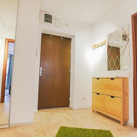 Hideaway Near Parliament Building Apartman Bukarest Kültér fotó
