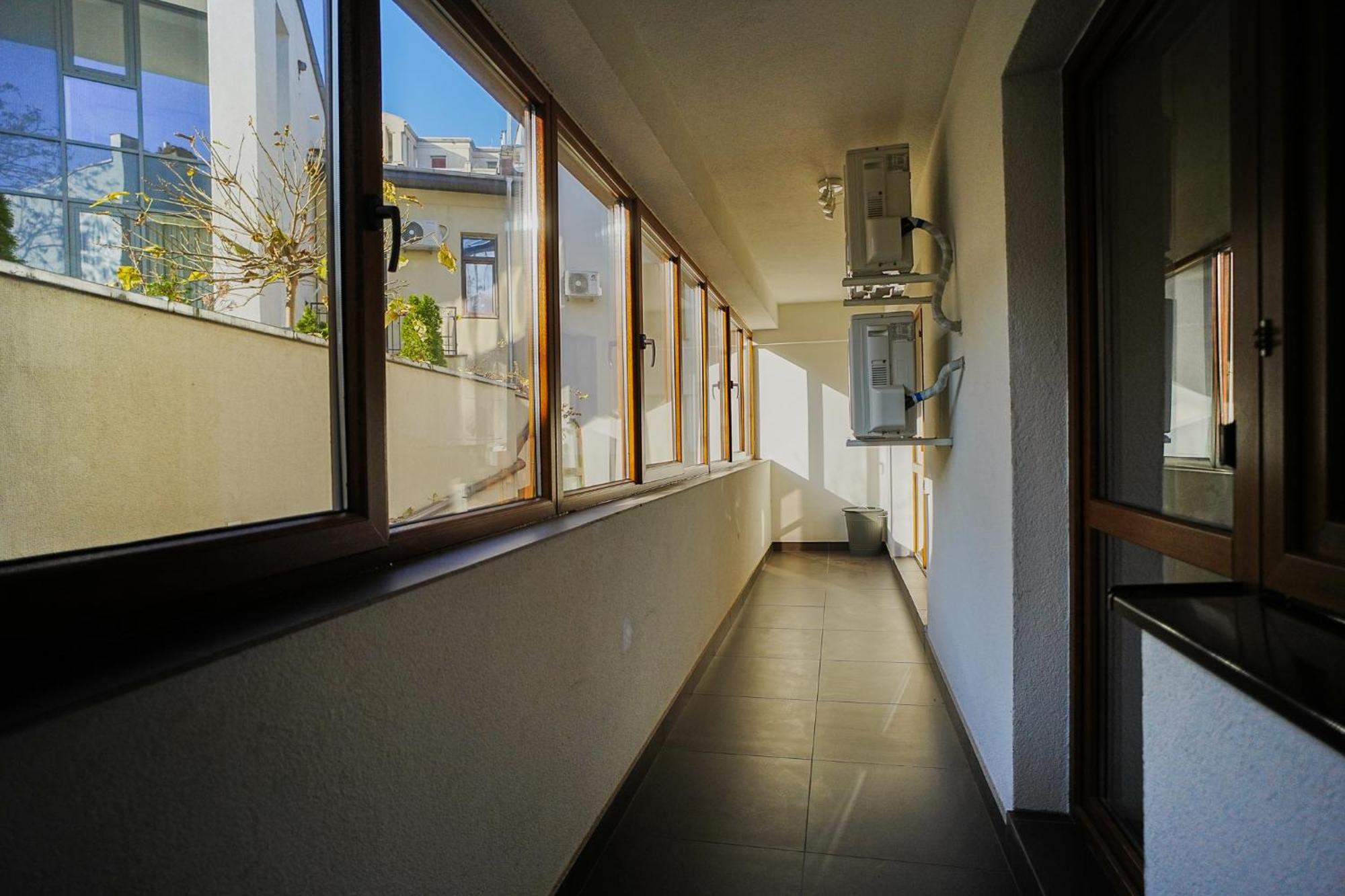 Hideaway Near Parliament Building Apartman Bukarest Kültér fotó