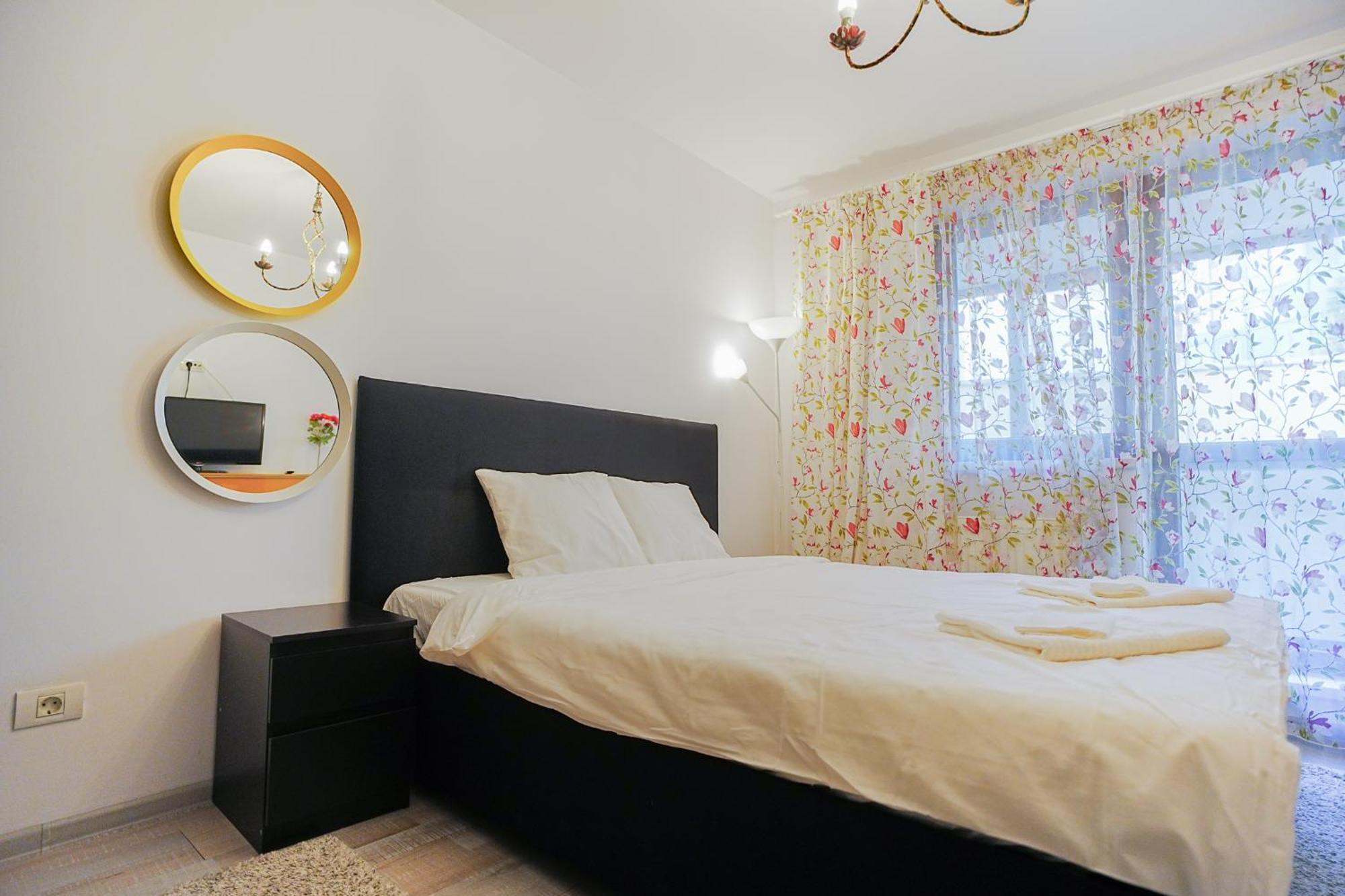 Hideaway Near Parliament Building Apartman Bukarest Kültér fotó